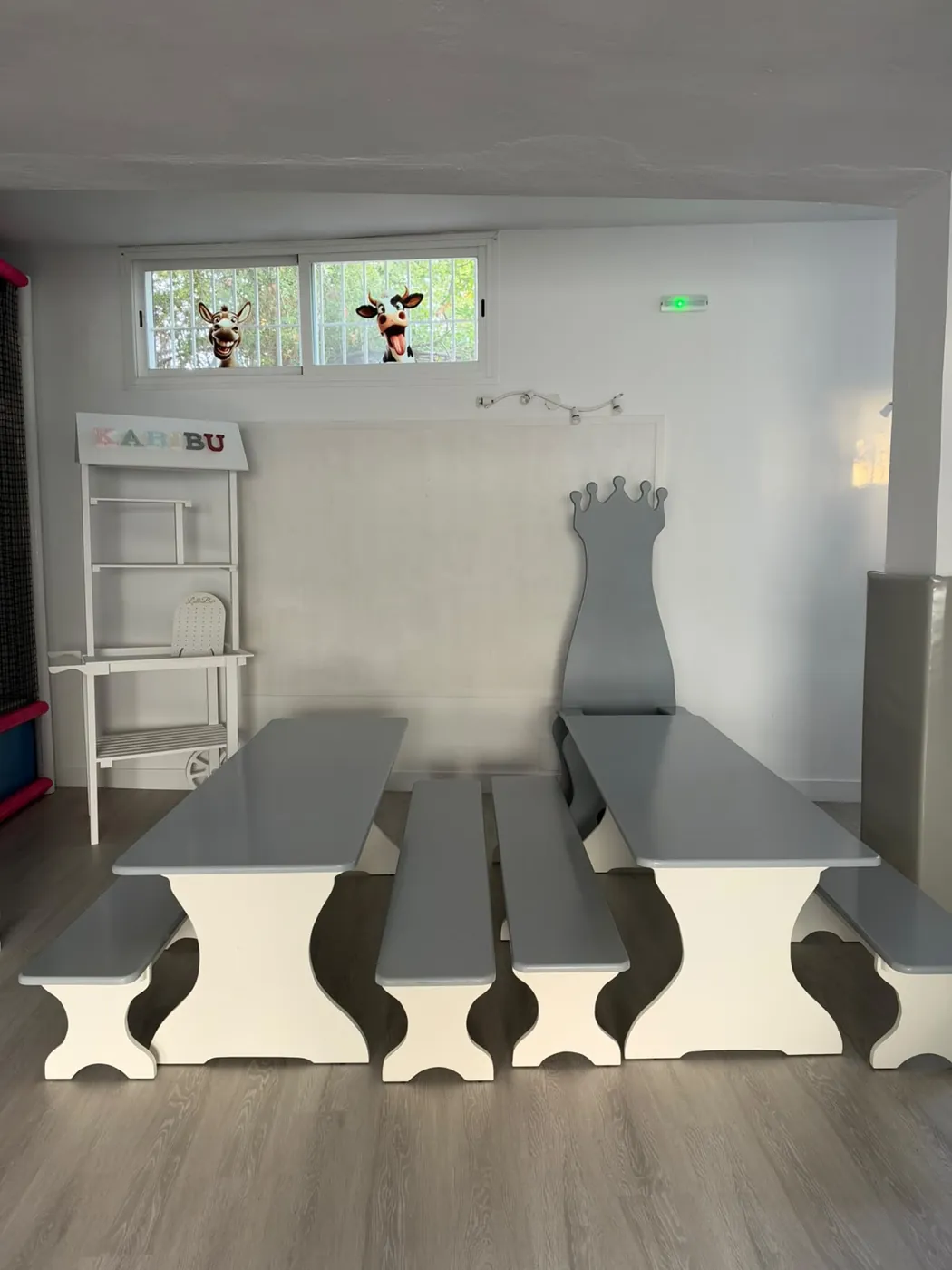 Zona de comedor Karibu